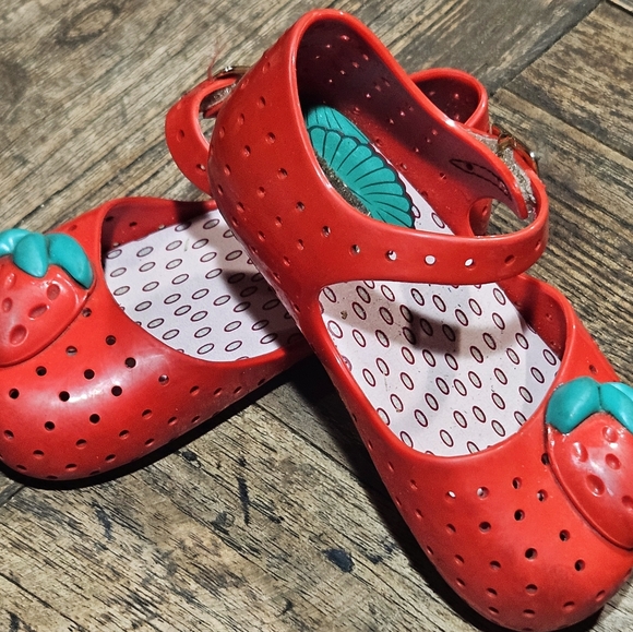 MINI MELISSA   STRAWBERRY SANDALS SZ 7** shadow no stain - Picture 2 of 4